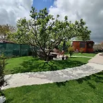 בית הארחה Casa Vlad Douăzeci şi Trei August