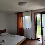 Casa Vlad 3* Douăzeci şi Trei August