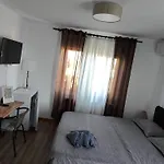 בית הארחה Casa Vlad 3*