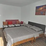 Casa Vlad בית הארחה