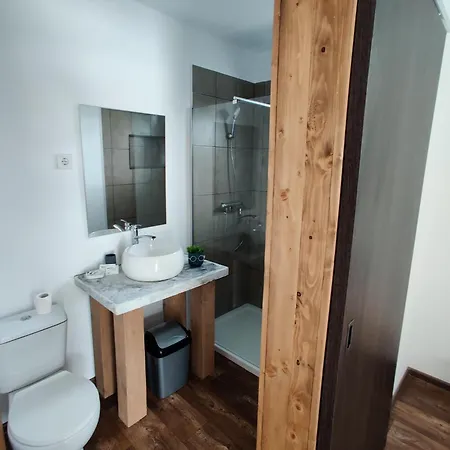 Гостевой дом Casa Vlad Дуэзечи-ши-Трей Аугуст