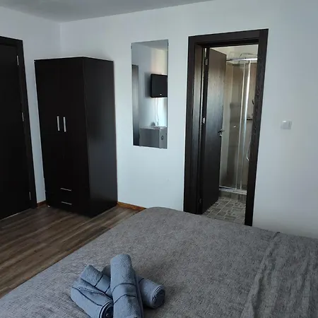 Casa Vlad Douazeci si Trei August